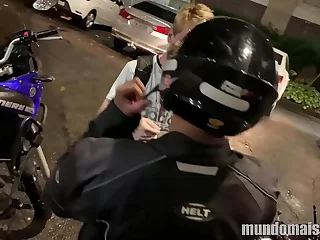 O mototaxi me comeu gostoso&excl;